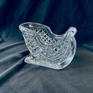 ST GEORGE Sleigh Candy Dish